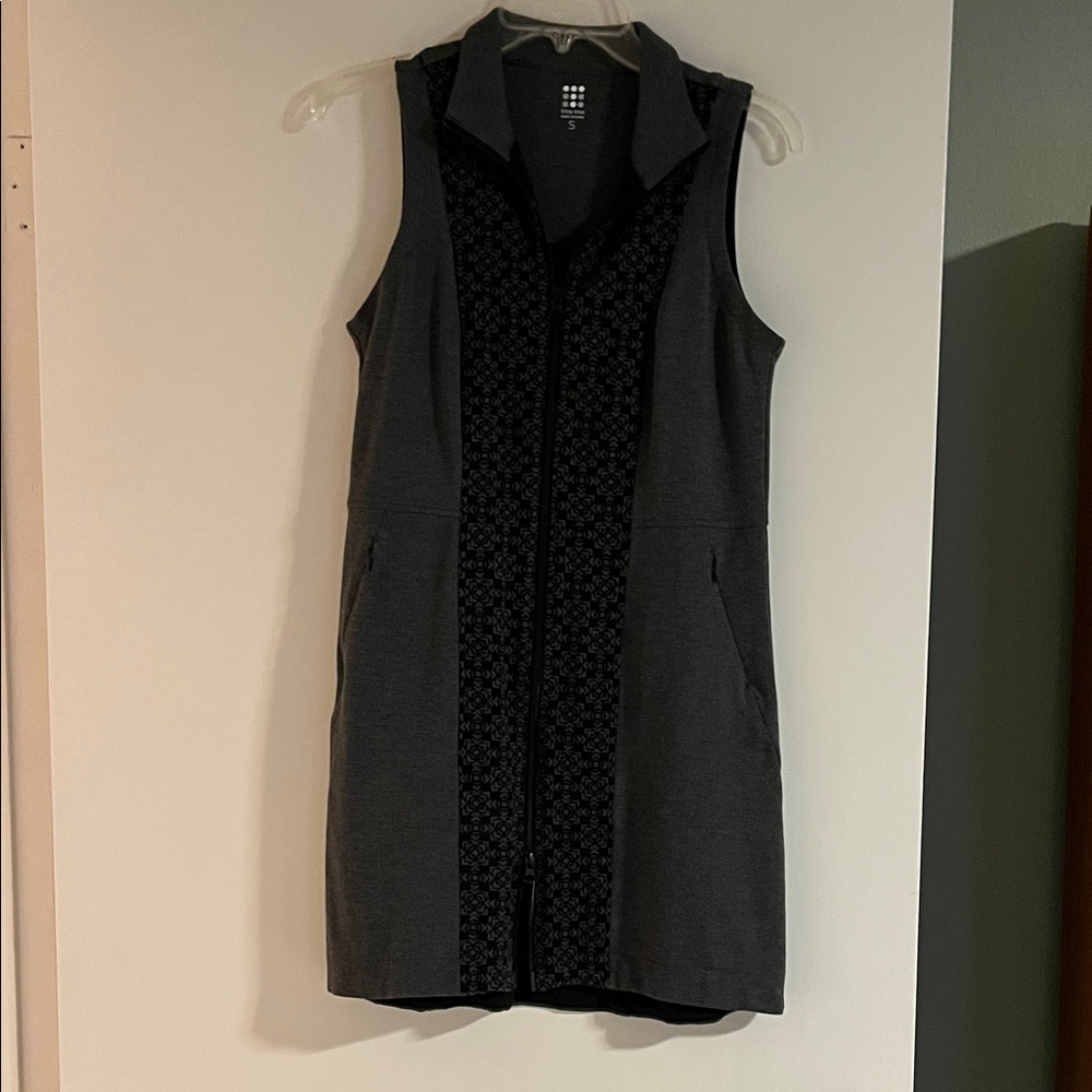Title Nine Gray Sleeveless Mini Dress - Picture 2 of 9